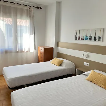 Agi Pere Lluis Apartman *